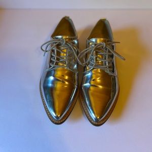 Metallic Silver Pointed Oxfords